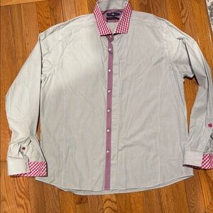 Stone Rose, size 6 Men's Gray-white & Red Checkered Shirt-Red rivet collection